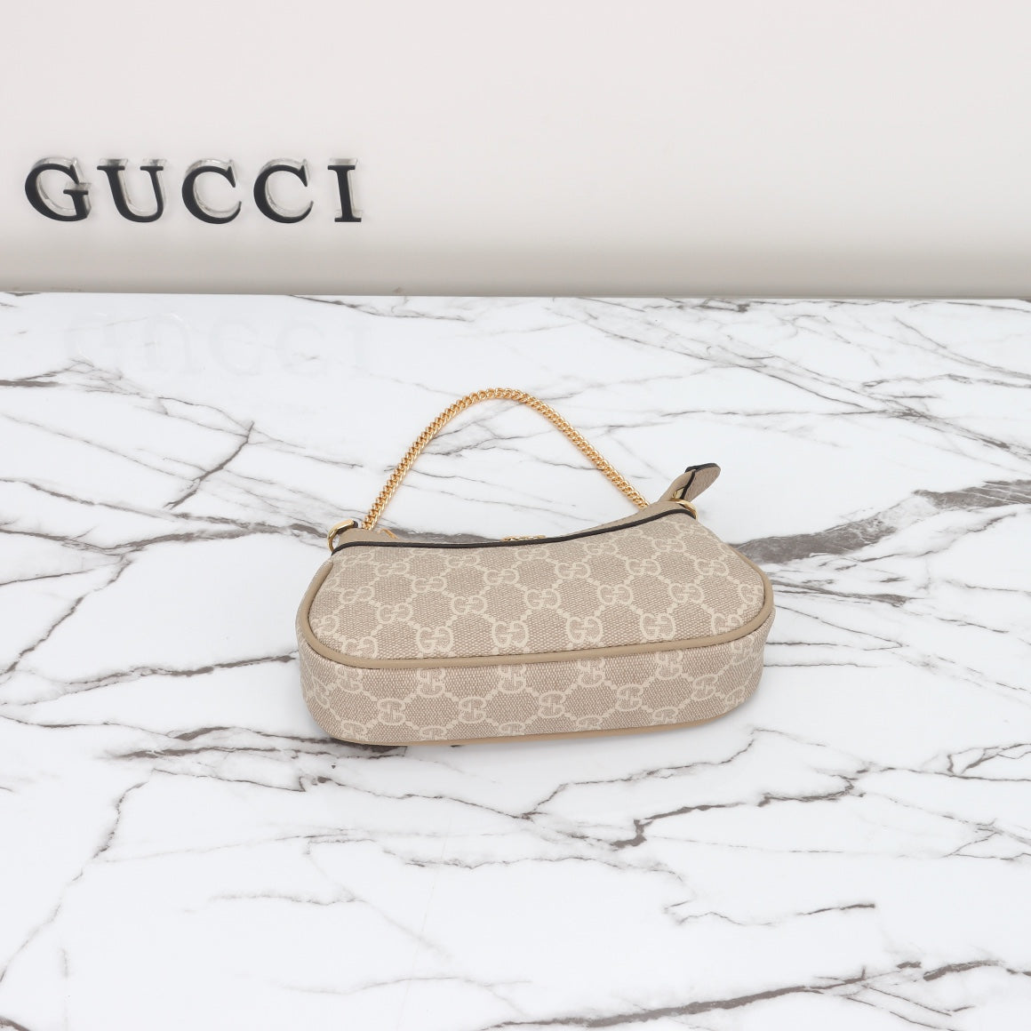 Gucci 11